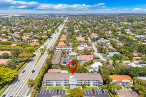 Condo in Coral Springs, Florida, 2 bedrooms  № 1861012 - photo 22