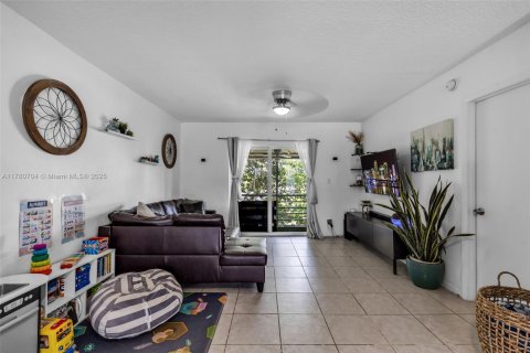 Condo in Coral Springs, Florida, 2 bedrooms  № 1861012 - photo 9