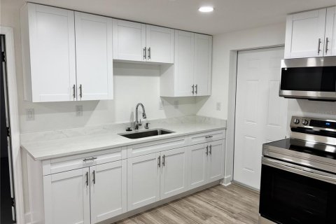 Casa en venta en Largo, Florida, 3 dormitorios, 79.9 m2 № 1915861 - foto 16