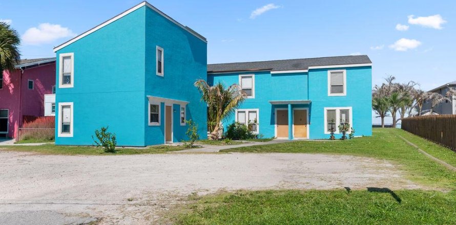 Immobilier commercial à St. Lucie, Floride № 2083367