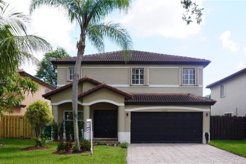 Купить виллу или дом в Майами, Флорида 4 спальни, 233.65м2, № 1932949 - фото 5