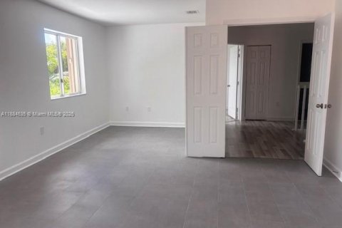 Купить виллу или дом в Майами, Флорида 4 спальни, 233.65м2, № 1932949 - фото 12