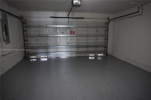 Купить виллу или дом в Майами, Флорида 4 спальни, 233.65м2, № 1932949 - фото 29