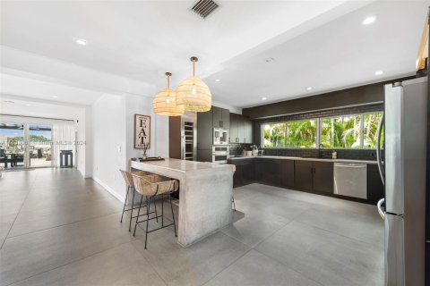 Casa en venta en Miami Beach, Florida, 4 dormitorios, 280.19 m2 № 1714883 - foto 20