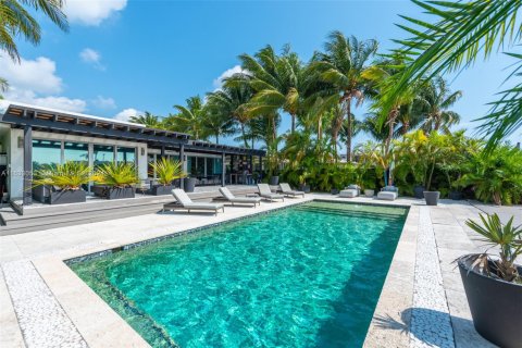 Casa en venta en Miami Beach, Florida, 4 dormitorios, 280.19 m2 № 1714883 - foto 1