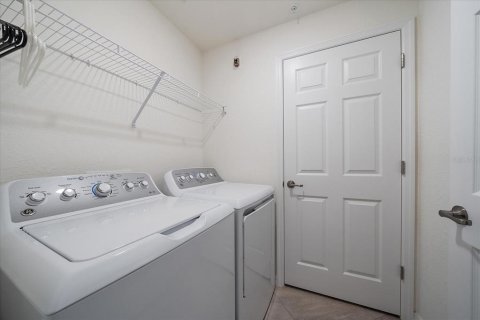 Condo in Lakewood Ranch, Florida, 3 bedrooms  № 1679874 - photo 24