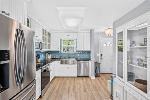 Adosado en venta en New Smyrna Beach, Florida, 3 dormitorios, 149.39 m2 № 2142766 - foto 4