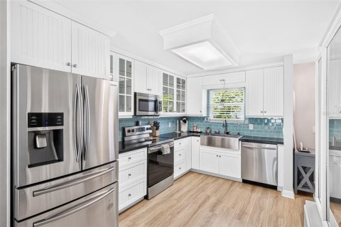 Adosado en venta en New Smyrna Beach, Florida, 3 dormitorios, 149.39 m2 № 2142766 - foto 3