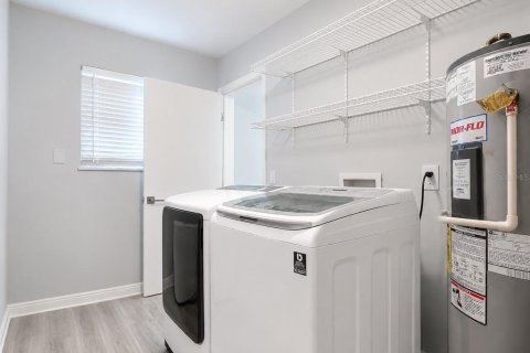 Adosado en venta en New Smyrna Beach, Florida, 3 dormitorios, 149.39 m2 № 2142766 - foto 16
