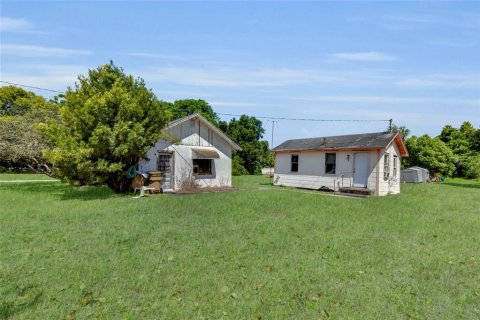 House in Fruitland Park, Florida 5 bedrooms, 59.46 sq.m. № 2202802 - photo 18