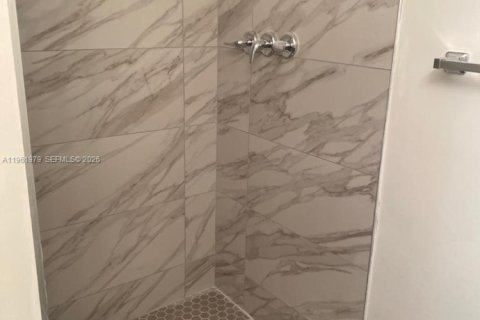 Touwnhouse à louer à North Lauderdale, Floride: 4 chambres, 136.75 m2 № 2025049 - photo 9