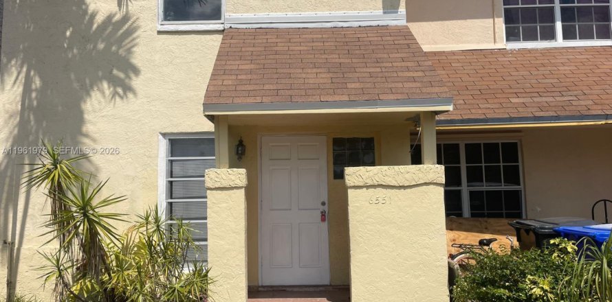 Touwnhouse à North Lauderdale, Floride 4 chambres, 136.75 m2 № 2025049