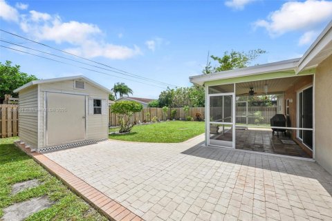 House in Sunrise, Florida 2 bedrooms, 96.99 sq.m. № 1825914 - photo 19