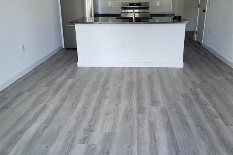 Touwnhouse à vendre à Kissimmee, Floride: 3 chambres, 126.35 m2 № 2410466 - photo 2