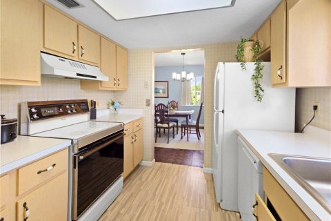 Снять в аренду кондоминиум в Окала, Флорида 6 комнат, 121.14м2, № 2156644 - фото 9