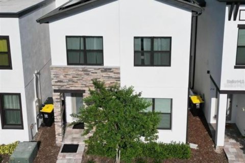 Casa en venta en Davenport, Florida, 4 dormitorios, 169.36 m2 № 1512634 - foto 1