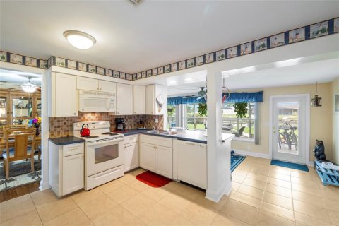 Casa en venta en Punta Gorda, Florida, 3 dormitorios, 161.46 m2 № 1914052 - foto 17