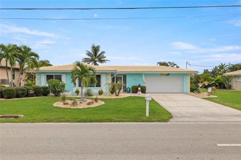 Casa en venta en Punta Gorda, Florida, 3 dormitorios, 161.46 m2 № 1914052 - foto 7