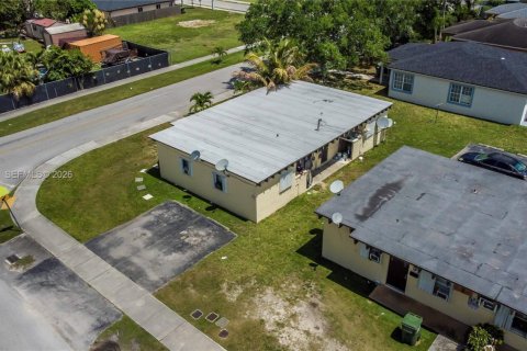 Commercial property in Homestead, Florida 125.05 sq.m. № 2067386 - photo 18