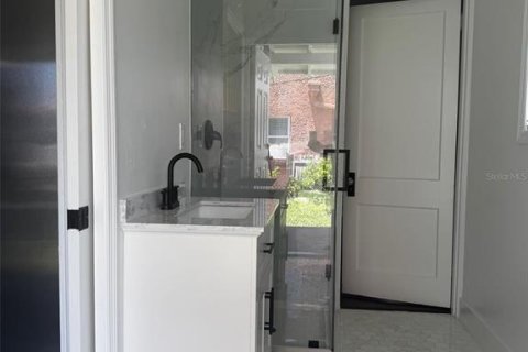 Снять в аренду виллу или дом в Тампа, Флорида 5 комнат, 135.64м2, № 1846430 - фото 10
