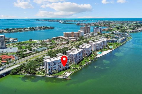 Copropriété à vendre à Saint Petersburg, Floride: 2 chambres, 140.84 m2 № 2431684 - photo 20