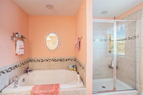 Casa en alquiler en Tampa, Florida, 4 dormitorios, 256.6 m2 № 1900481 - foto 15