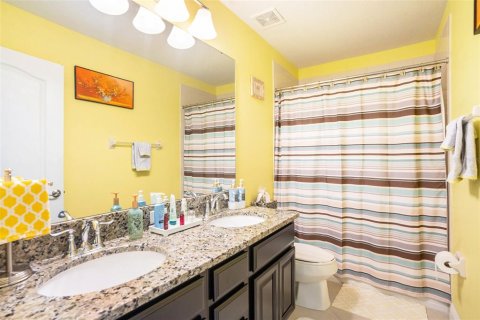 Casa en alquiler en Tampa, Florida, 4 dormitorios, 256.6 m2 № 1900481 - foto 16