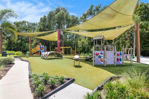 Casa en alquiler en Tampa, Florida, 4 dormitorios, 256.6 m2 № 1900481 - foto 24