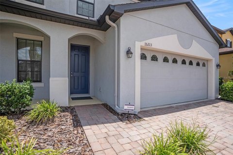 Casa en alquiler en Tampa, Florida, 4 dormitorios, 256.6 m2 № 1900481 - foto 3
