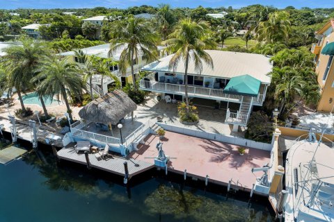 Casa en venta en Tavernier, Florida, 2 dormitorios, 162.58 m2 № 2361669 - foto 4