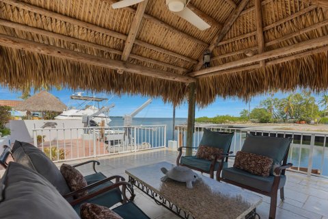 Casa en venta en Tavernier, Florida, 2 dormitorios, 162.58 m2 № 2361669 - foto 3
