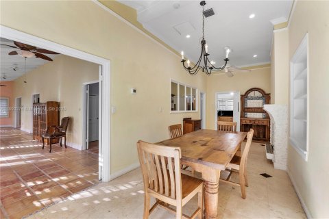 Casa en venta en Fort Lauderdale, Florida, 2 dormitorios, 191.94 m2 № 1950106 - foto 5