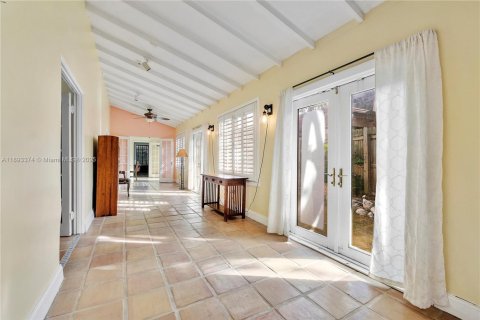 Casa en venta en Fort Lauderdale, Florida, 2 dormitorios, 191.94 m2 № 1950106 - foto 27