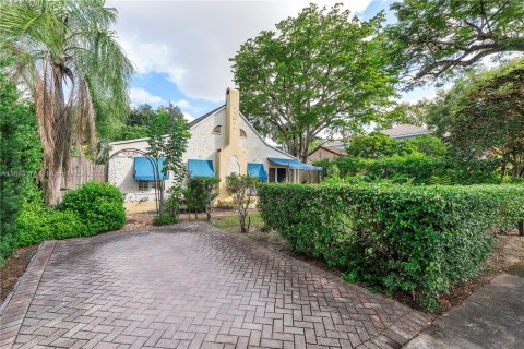 Casa en venta en Fort Lauderdale, Florida, 2 dormitorios, 191.94 m2 № 1950106 - foto 1