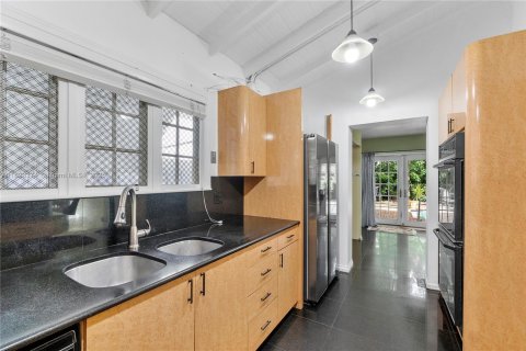 Casa en venta en Fort Lauderdale, Florida, 2 dormitorios, 191.94 m2 № 1950106 - foto 8