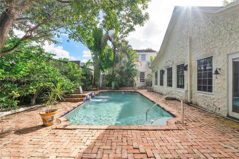 Casa en venta en Fort Lauderdale, Florida, 2 dormitorios, 191.94 m2 № 1950106 - foto 22