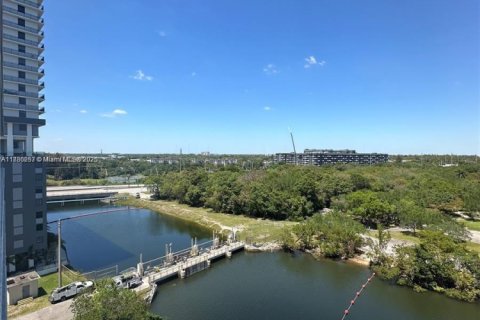 Copropriété à louer à North Miami Beach, Floride: 2 chambres, 104.24 m2 № 1937226 - photo 10