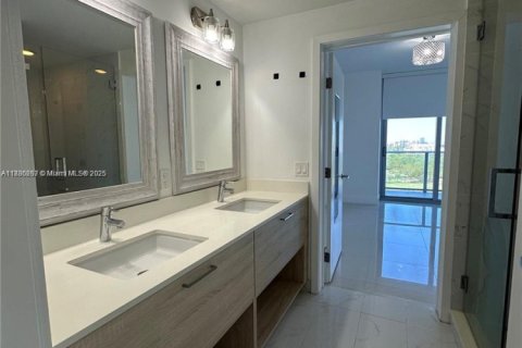 Copropriété à louer à North Miami Beach, Floride: 2 chambres, 104.24 m2 № 1937226 - photo 16
