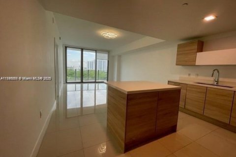 Copropriété à louer à North Miami Beach, Floride: 2 chambres, 104.24 m2 № 1937226 - photo 14