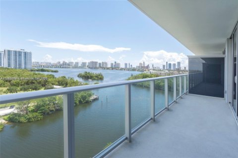 Copropriété à louer à North Miami Beach, Floride: 2 chambres, 104.24 m2 № 1937226 - photo 6