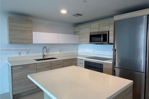 Copropriété à louer à North Miami Beach, Floride: 2 chambres, 104.24 m2 № 1937226 - photo 12