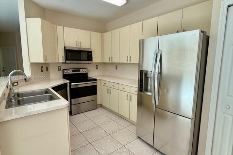 Снять в аренду кондоминиум в Майами, Флорида 3 спальни, 164.44м2, № 2034940 - фото 8