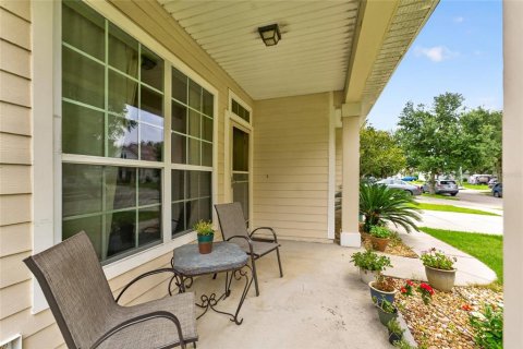House in Gainesville, Florida 4 bedrooms, 237.18 sq.m. № 2227747 - photo 3