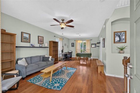House in Gainesville, Florida 4 bedrooms, 237.18 sq.m. № 2227747 - photo 6