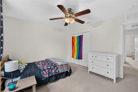 House in Gainesville, Florida 4 bedrooms, 237.18 sq.m. № 2227747 - photo 23