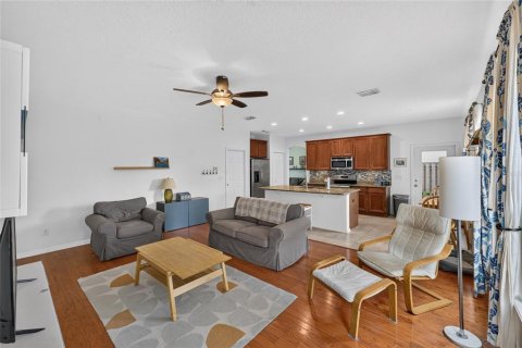 House in Gainesville, Florida 4 bedrooms, 237.18 sq.m. № 2227747 - photo 18