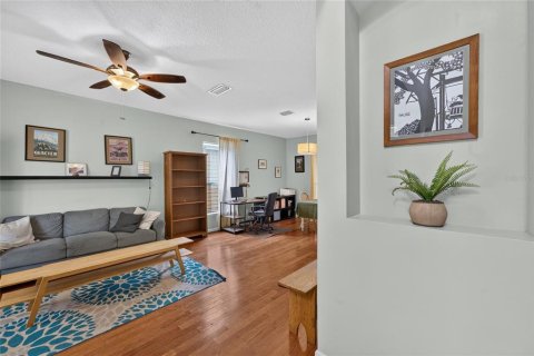 House in Gainesville, Florida 4 bedrooms, 237.18 sq.m. № 2227747 - photo 9