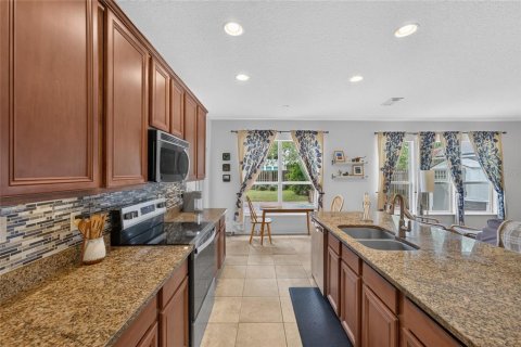 House in Gainesville, Florida 4 bedrooms, 237.18 sq.m. № 2227747 - photo 13