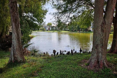 Condo in Orlando, Florida, 1 bedroom  № 2230430 - photo 11