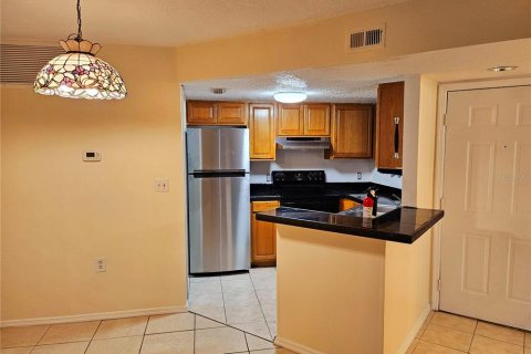 Condo in Orlando, Florida, 1 bedroom  № 2230430 - photo 4
